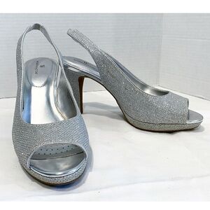 LIKE NEW — Worthington Dayne Sparkly Slingback Pump in Size 10